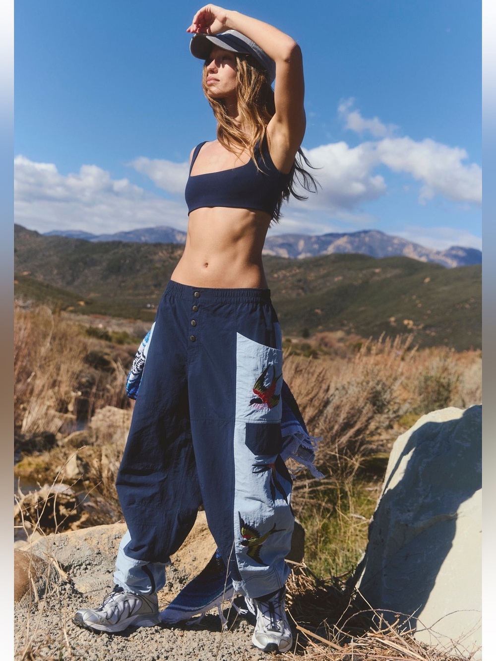 NWT FREE PEOPLE MOVEMENT FREE AS A BIRD PANTS
